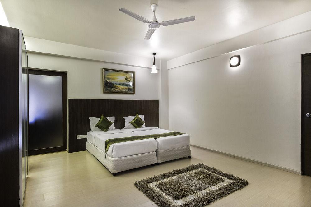 Corporate Stay Pune Bagian luar foto
