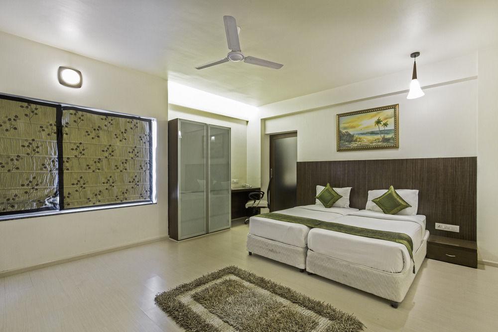 Corporate Stay Pune Bagian luar foto
