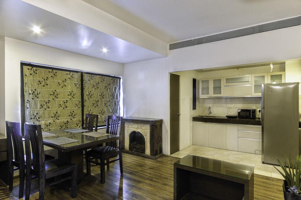 Corporate Stay Pune Bagian luar foto