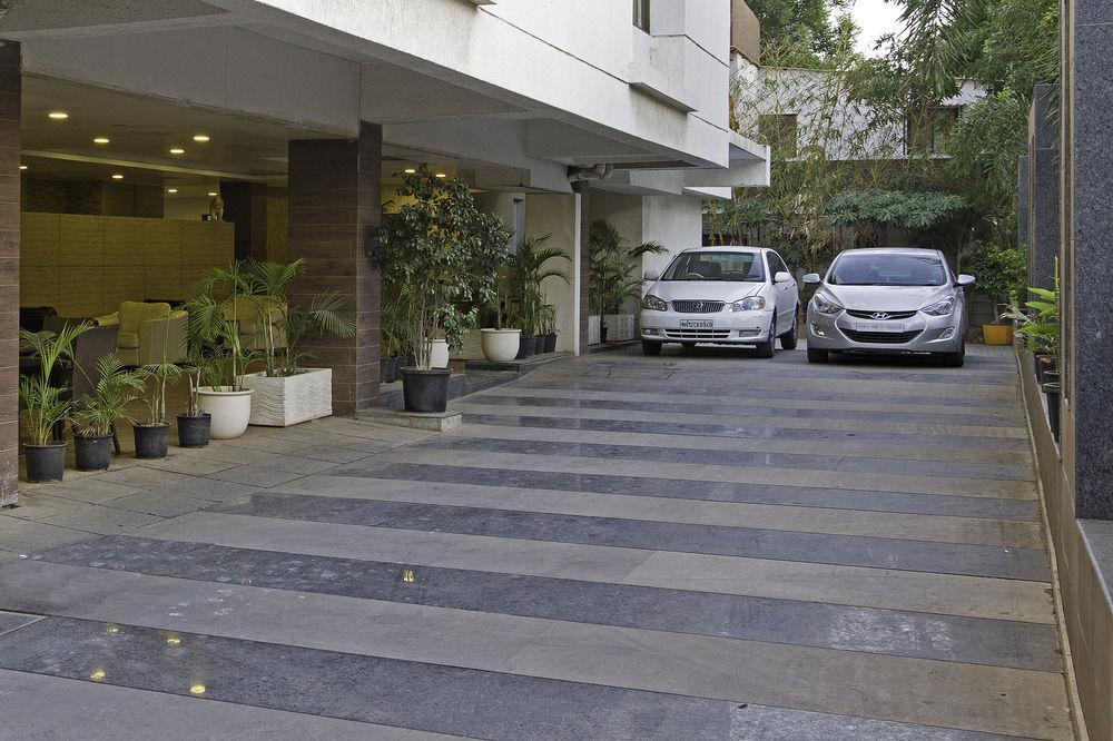 Corporate Stay Pune Bagian luar foto